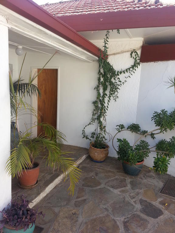 Rivendell Hotel Windhoek Buitenkant foto