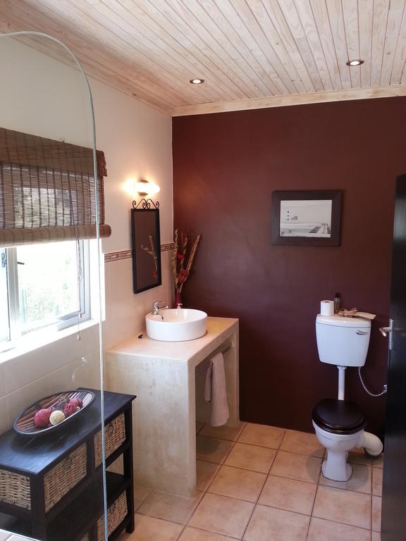 Rivendell Hotel Windhoek Kamer foto